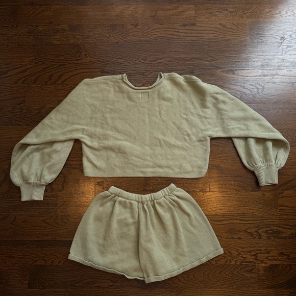 Princess Poly Lounge Set - Picture 2 of 2